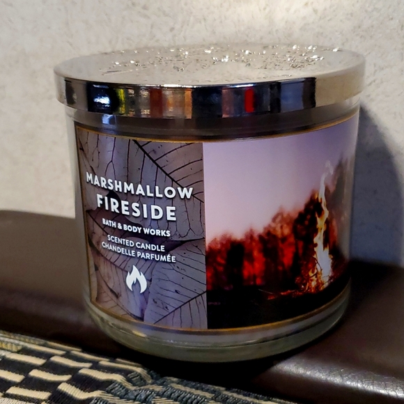 Bath&body works scented candle